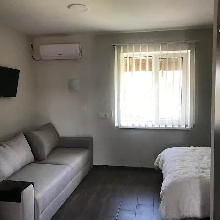 Вулиця 8-Го Березня Апартаменты Myrhorod Exterior photo