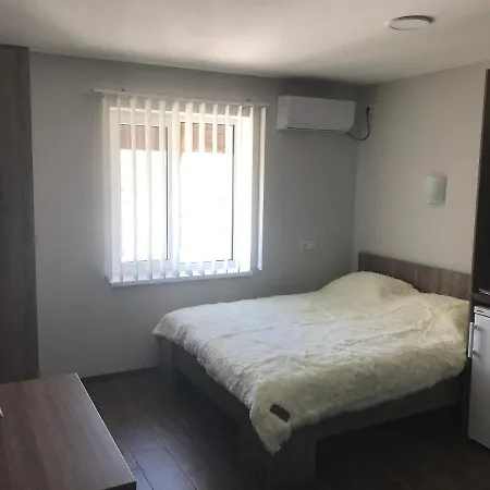 Вулиця 8-Го Березня Апартаменты Myrhorod Exterior photo