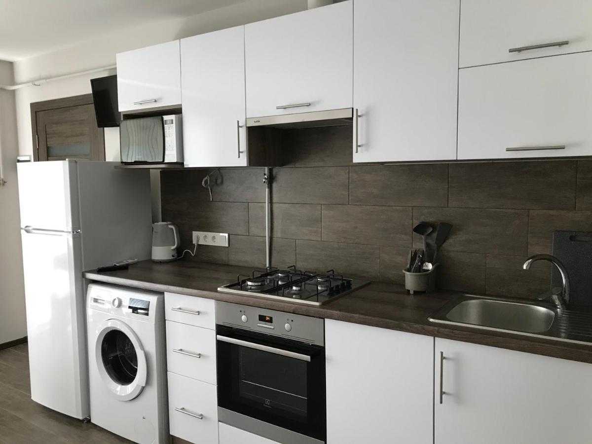 вулиця 8-го березня Apartment Myrhorod